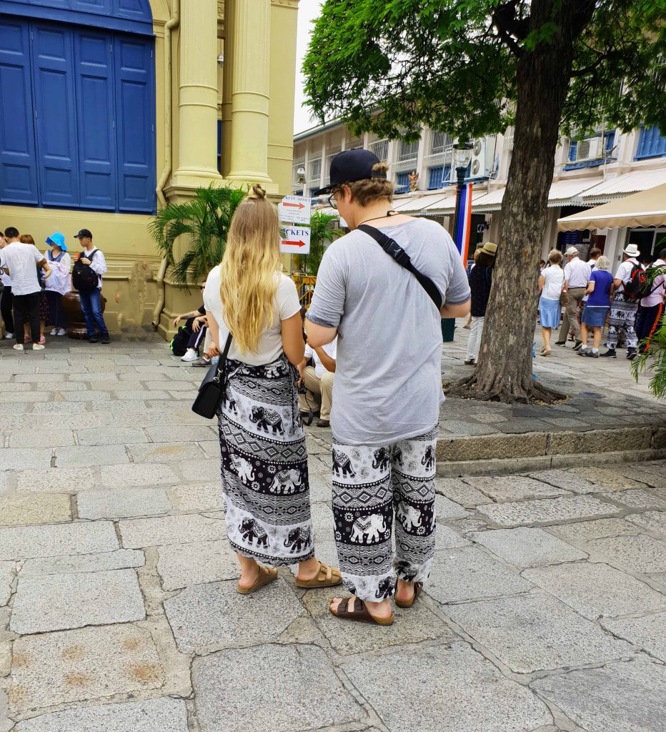 Couple-with-matching-skirt-and-yoga-pants