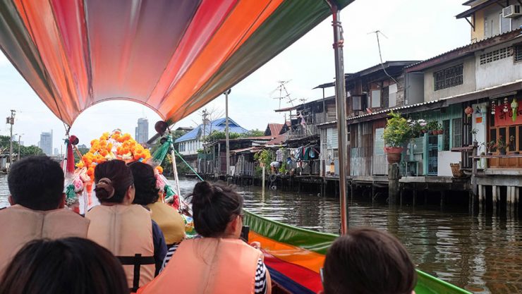 Discover another side to Bangkok on a Bangkok canal Tour Bangkok_longboat