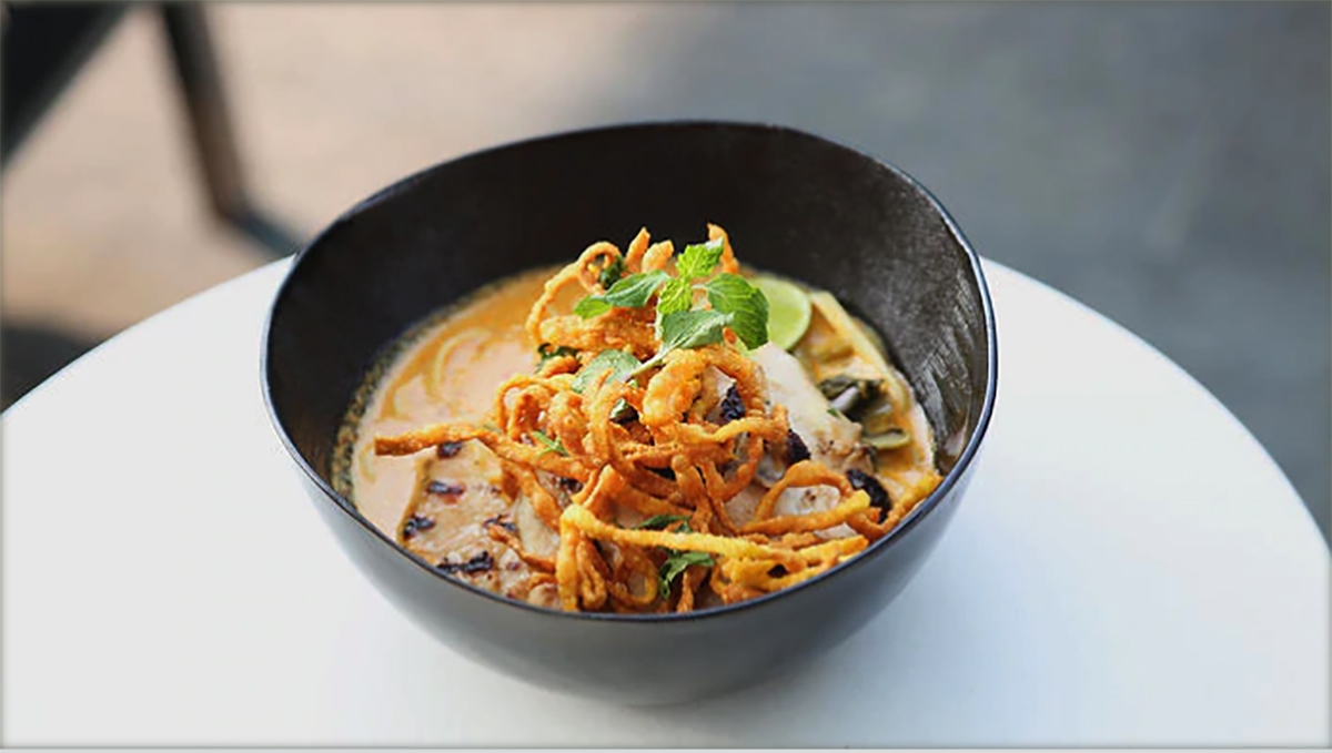 Khao soi soup