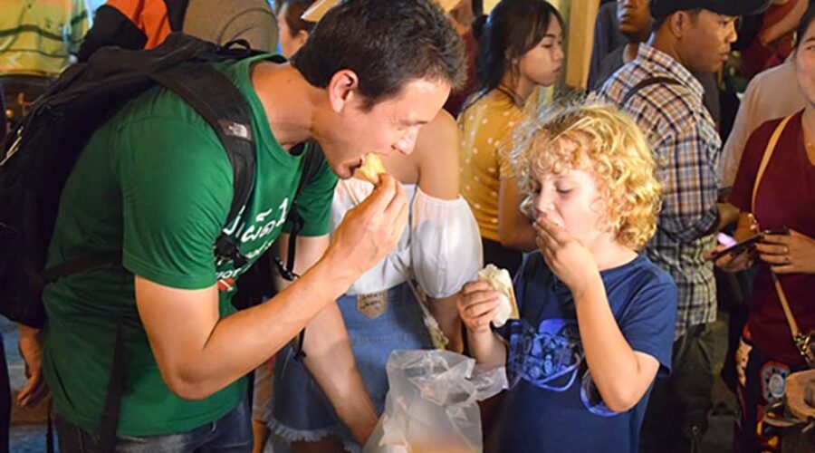 Boy Eats World meets Thailand food blogger Mark Weins