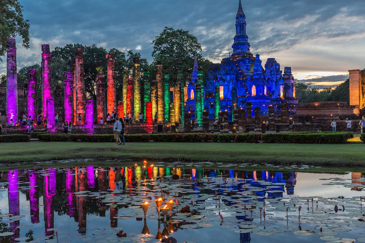 Sukhothai_Historical_Park_Wat_Mahathat_01